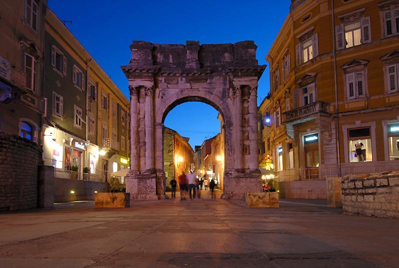 Old Town Uspon Apartment Pula Bagian luar foto